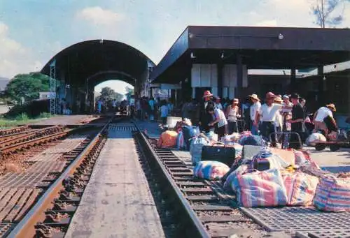 Hong Kong Lo Wu Train Station