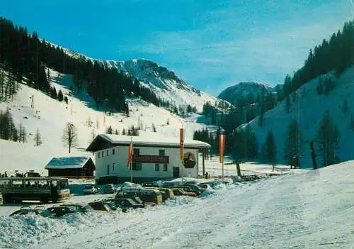 Austria Altenmarkt im Pongau Skigebiet Zauchensee Talstation des Gamskogelliftes
