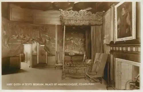 Edinburgh Mary Queen of Scots bedroom palace of Holyroodhouse