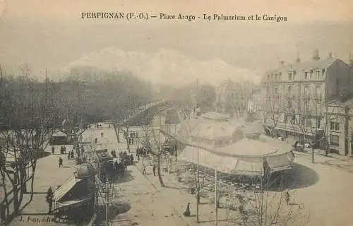 France Perpignan (Pyrenees Orientales) Place Arago Le Palmarium et le Canigou