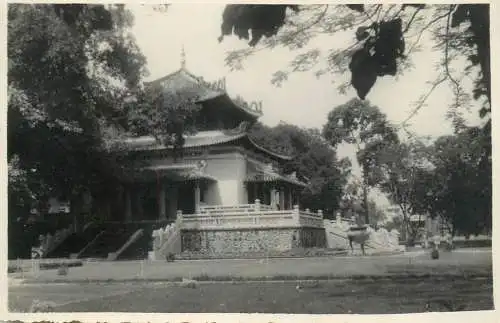 Temple of Hung King Place of worship in Ho Chi Minh City, Vietnam 1947 photo 9 x 14 cm