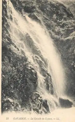 France Gavarnie la cascade du Lapaca