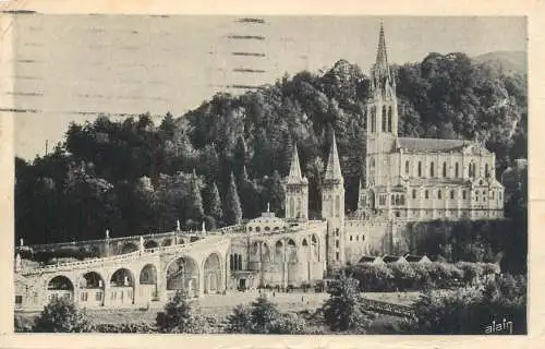 France Lourdes basilica
