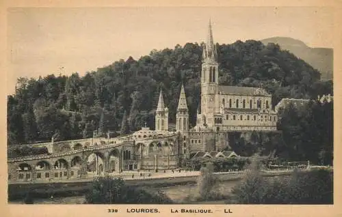 France Lourdes basilica