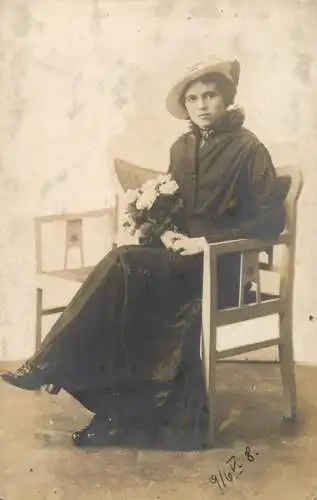 Hungary photographic postcard 1916 Burg Iszo Debreczen lady posing