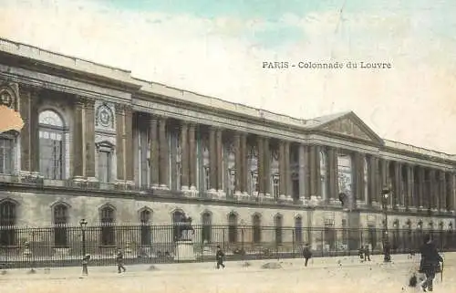 France Paris Colonnade du Louvre