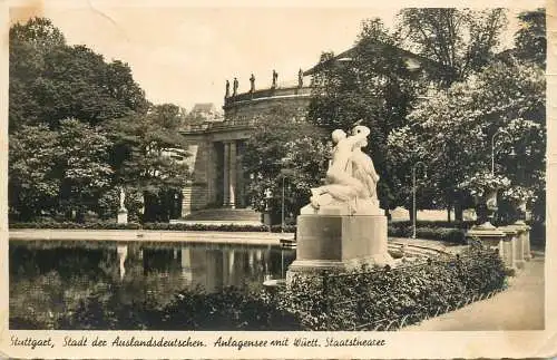 Germany Stuttgart Anlagensee mit Staatstheatre