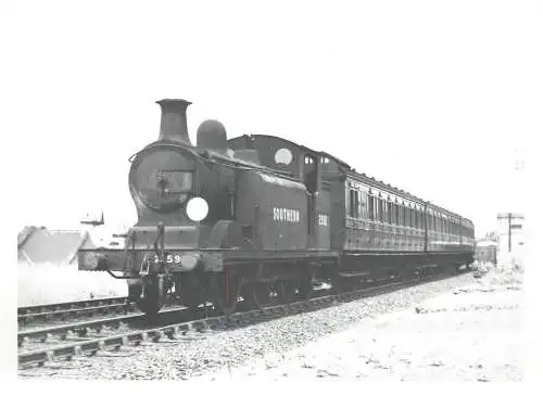 British railroad surface transport photographic print Pamlin 1960 Croydon 12 x 16 cm early train locomotive Southern