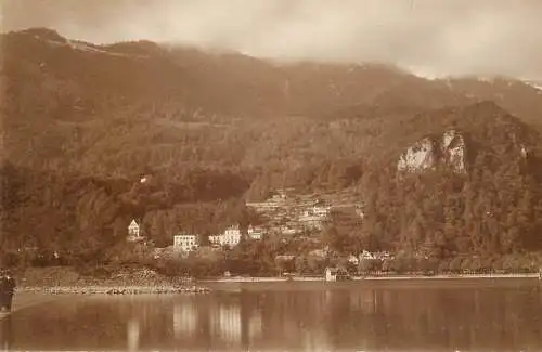 Place to identify real photo