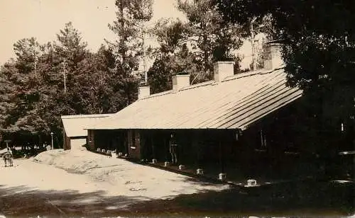 Place to identify real photo