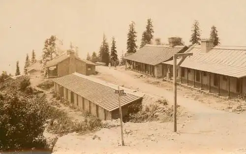 Place to identify real photo