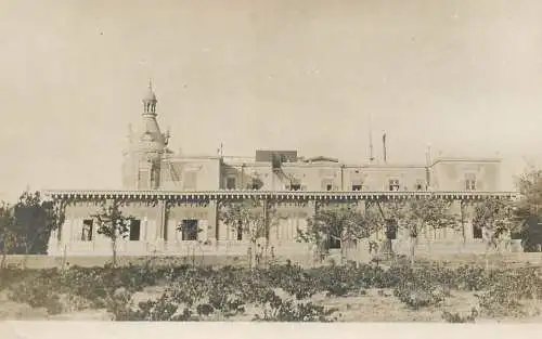Hospital place to identify real photo