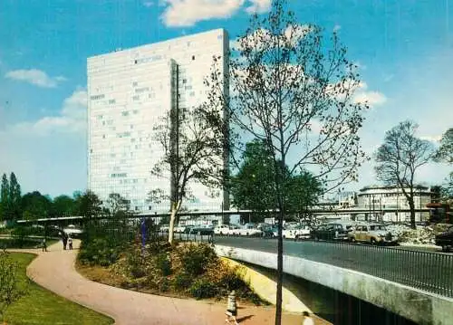 Germany Dusseldorf Blick zur neuen Hochstrasse