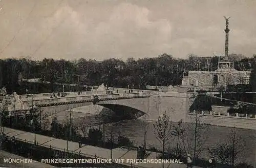 Germany Munchen Prinzregetenbrucke mit Friedensdenkmal