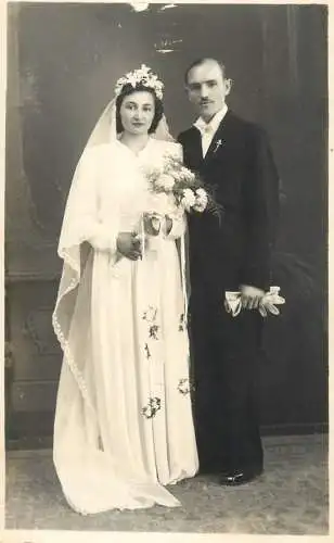 Romania photographic souvenir postcard wedding 1943 Kolozsvar studio Bella Zoltan