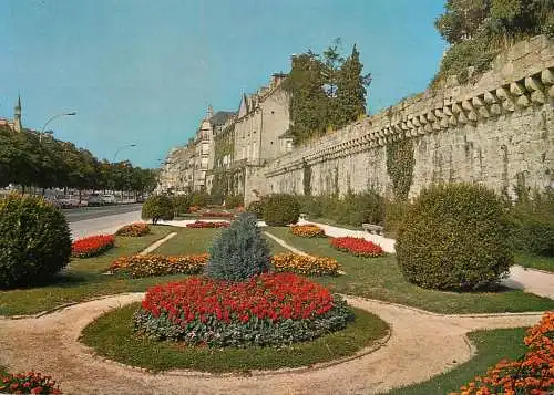 France Quimper les jardins et les remparts