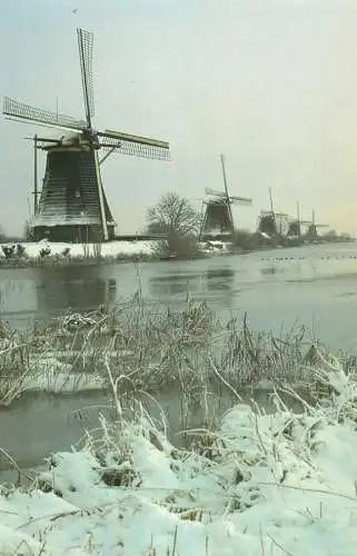 Netherlands Kinderdijk Molens drainage-mills complex winter scenery