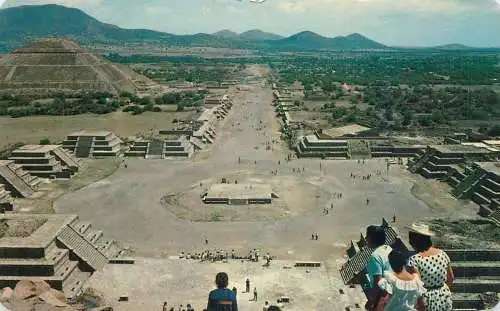 Mexico San Juan Teotihuacan Plaza de la Luna y la Calzada de los Muertos