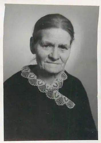 Anonymous persons old woman portrait