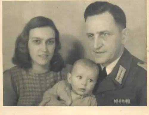 German military family souvenir photo 8 x 11 cm