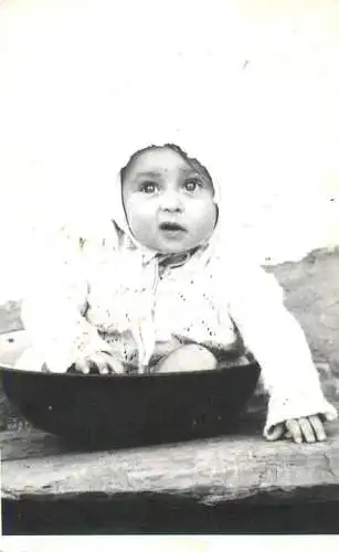Romania souvenir photo anonymous persons adorable baby 8 x 12 cm