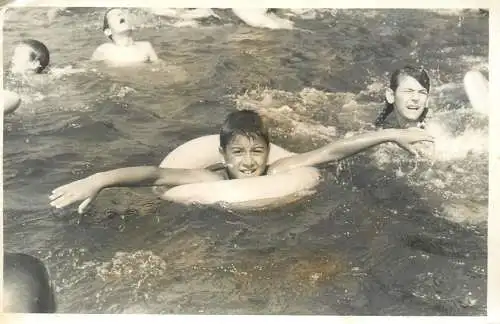 Romania souvenir photo anonymous children swimming instant photography 9 x 14 cm