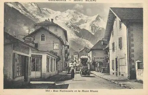 France Chamonix Mont-Blanc Rue Nationale et Mont-Blanc