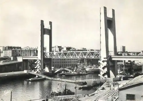 France Brest le pont et l`Arsenal