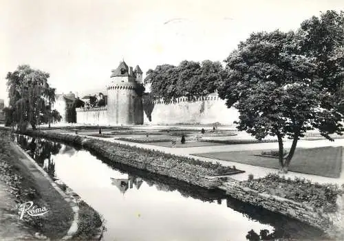 France Vannes remparts