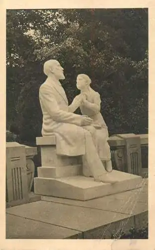France Lisieux Marble group statues at "Les Buissonnets"