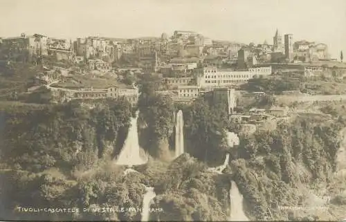 Tivoli cascatele di Vesta e panorama cartolina vera fotografia