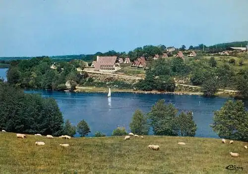 France Isle-Jourdain (Vienne) Village de Vacances du "Moulin-Beau" vue d'ensemble