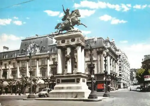 France Clermont-Ferrand (Puy de Dome) La Place de Jaude, Statue de Vercigetorix & Le Theatre