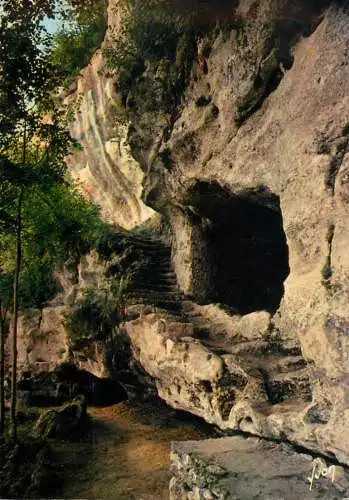 France Le Moustier (Dordogne) Roque de Saint Cristophe