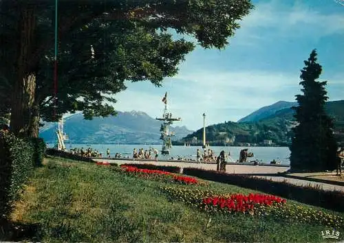 France Annecy vue de la plage