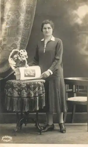 Romania studio Naschitz Lugoj woman souvenir
