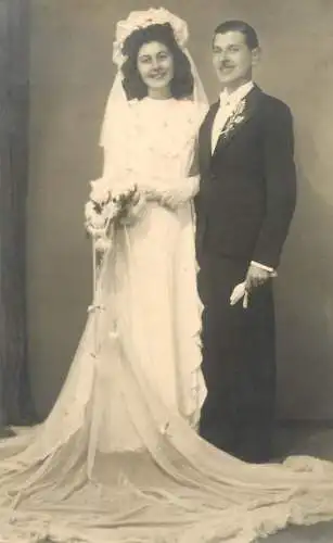 Wedding souvenir real photo bride groom Romania Bucuresti