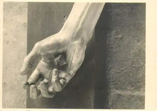 Germany Nurnberg St Sebalduskirche Christus am Kreuz hand detail aspect