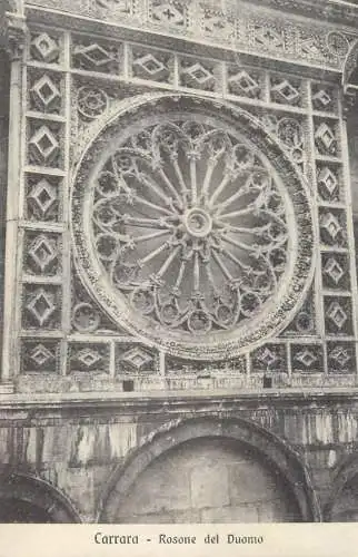 Italia CARRARA Rosone del Duomo