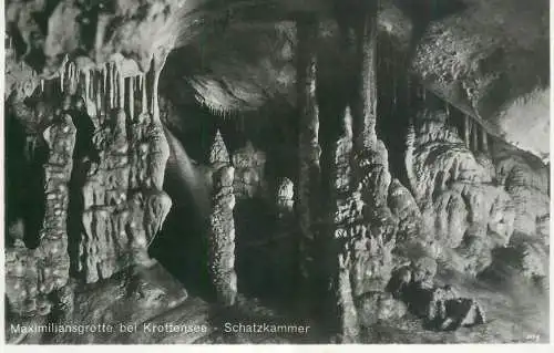 Germany Maximiliansgrotte bei Krottensee Schatzkammer