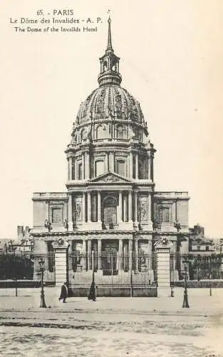 France Paris le Dome des Invalides