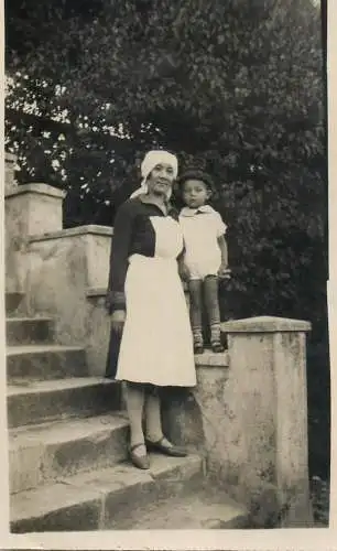 Photographic postcard persons housekeeper souvenir vintage photo
