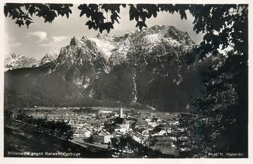 Germany Mittenwald gegen Karwendelgebirge