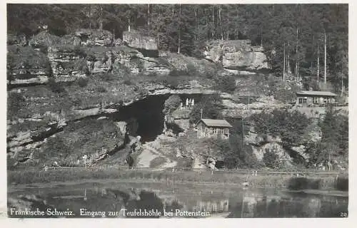 Germany Frankische Schweiz Eingang zur Teufelshohle bei Pottenstein
