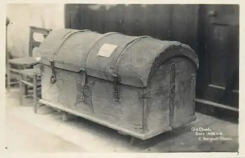 Old Chest date 1400 AD