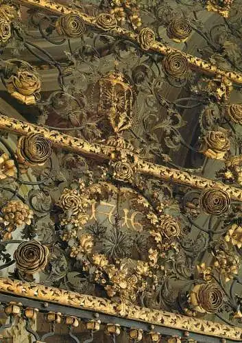 Zisterziensterstift Stams Basilika Das Rosengitter der Heilige-Blut Kapelle von Bernhard Bachnetzer detail