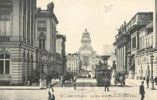 Belgium surface public transport tramway Bruxelles la rue de la Regence
