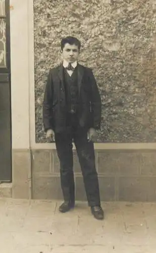 Man posing photo postcard 1909 R. Duvau Colombes, France