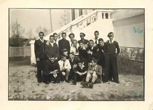 Romania school prom souvenir photo liceul internat Petru Zahare...? 1940