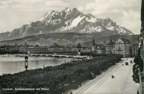 Switzerland Lucerne Schweizerhofquai mit Pilatus